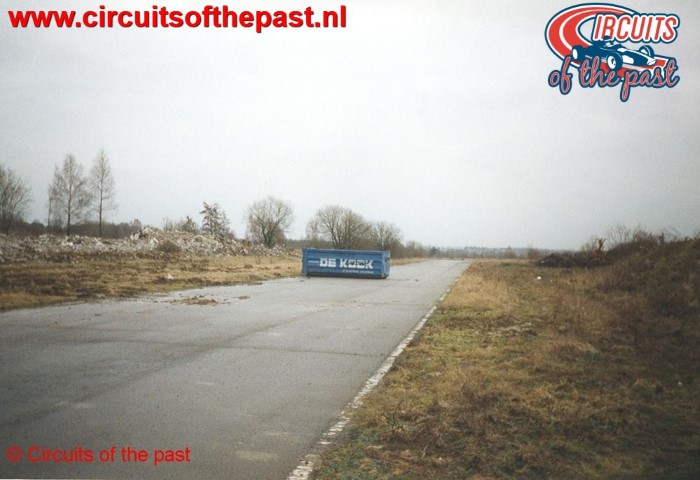 Circuit Nivelles-Baulers met de gesloopte pits in 1999
