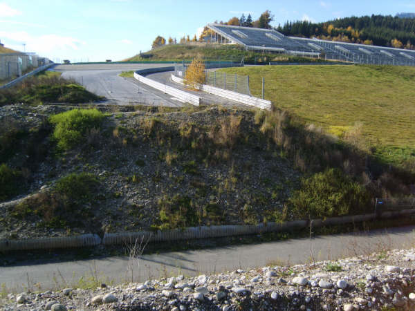 Österreichring (Red Bull Ring) - Van 2004 t/m 2008 lag het circuit er verlaten bij